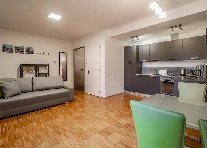 Appartamento Modern With Balcony And Garage *